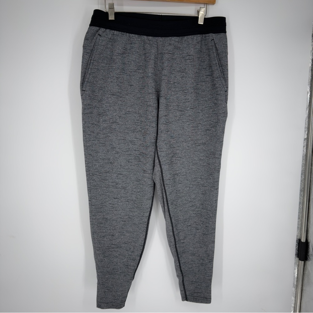 Nike Yoga Dri Fit Gray Jogger Sweatpants Sz Medium Mens